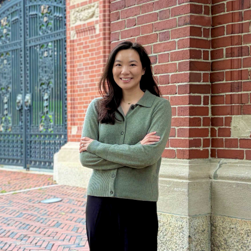 Katie Trinh Headshot