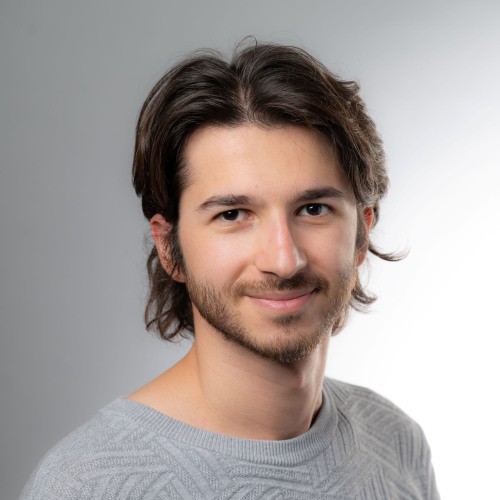 Anastas Akopian Headshot 
